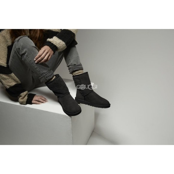 Женские короткие угги Classic Short Black