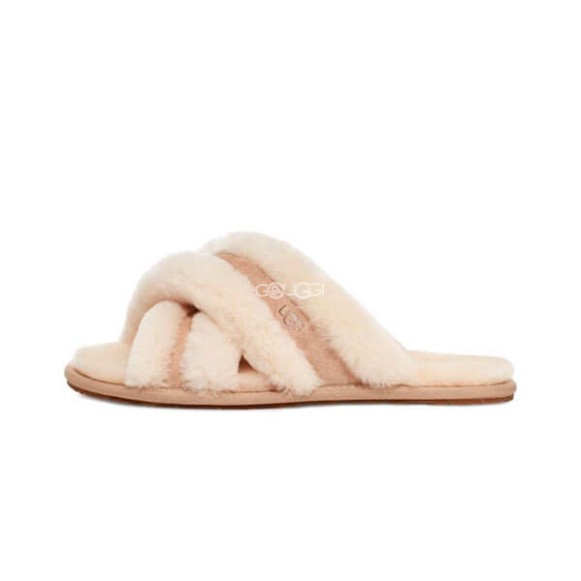 Женские тапочки Ugg Slippers Scuffita Sand